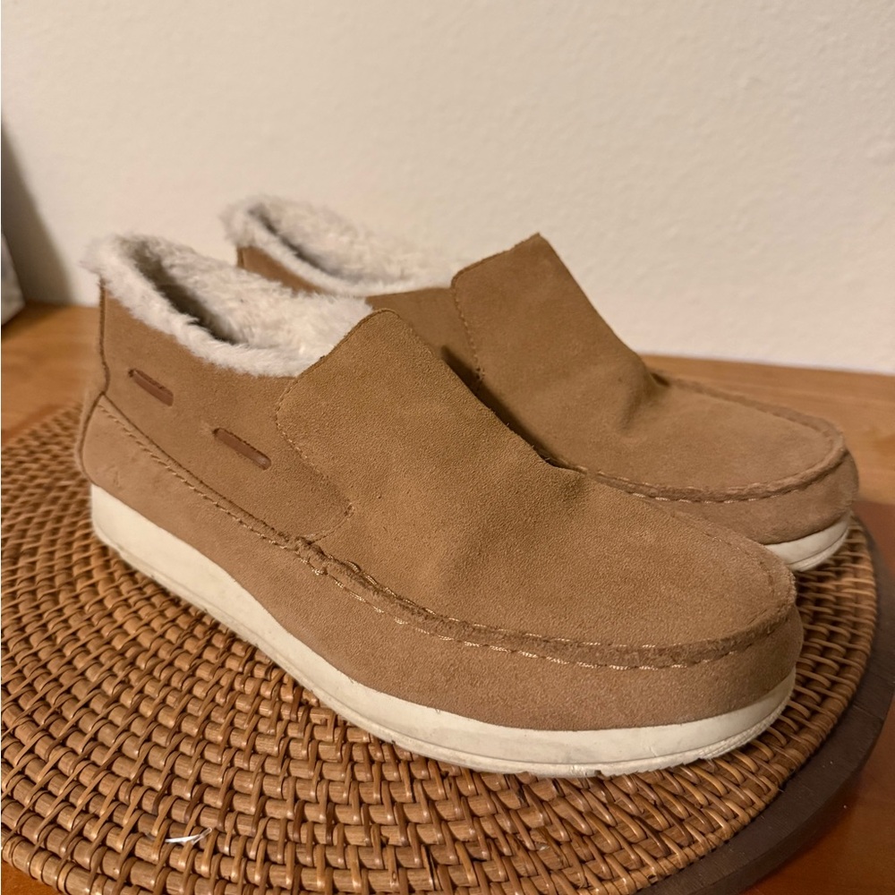 Sperry Tan Suede Slip-On Moccasins with Cream Sherpa Lining